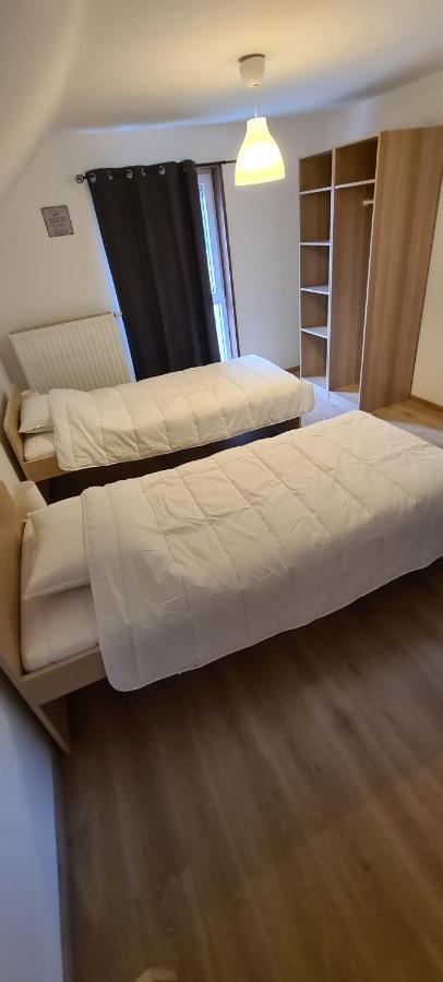 Meubles De Vacances Gite 3 Cles - Les Fres, 4 A 6 Personnes Avec Une Borne Electrique Recharge Voiture Publique Accessible Sur Le Parking Villa Rance Ngoại thất bức ảnh